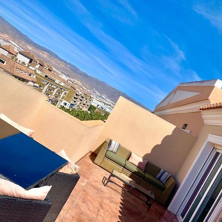 ÁTICO DELUXE entre CENTRO y PLAYA Salinas con TERRAZA, WIFI, PISCINA climatizada, GYM, SAUNA y GARAJE -Smart TV Roquetas de Mar Esterno foto