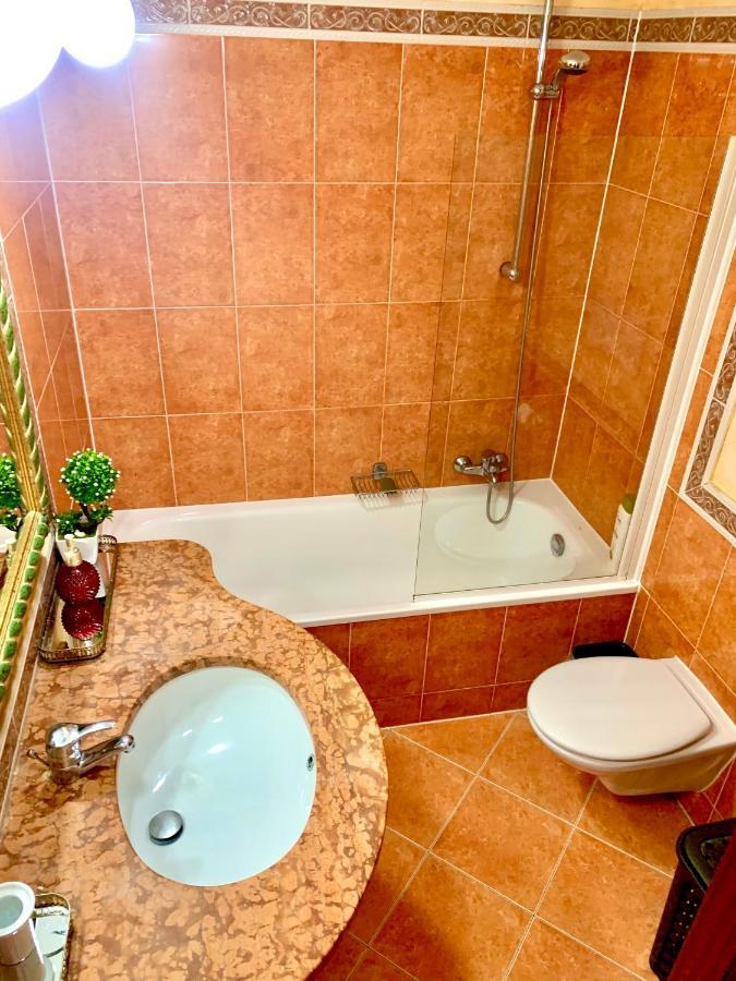 ÁTICO DELUXE entre CENTRO y PLAYA Salinas con TERRAZA, WIFI, PISCINA climatizada, GYM, SAUNA y GARAJE -Smart TV Roquetas de Mar Esterno foto